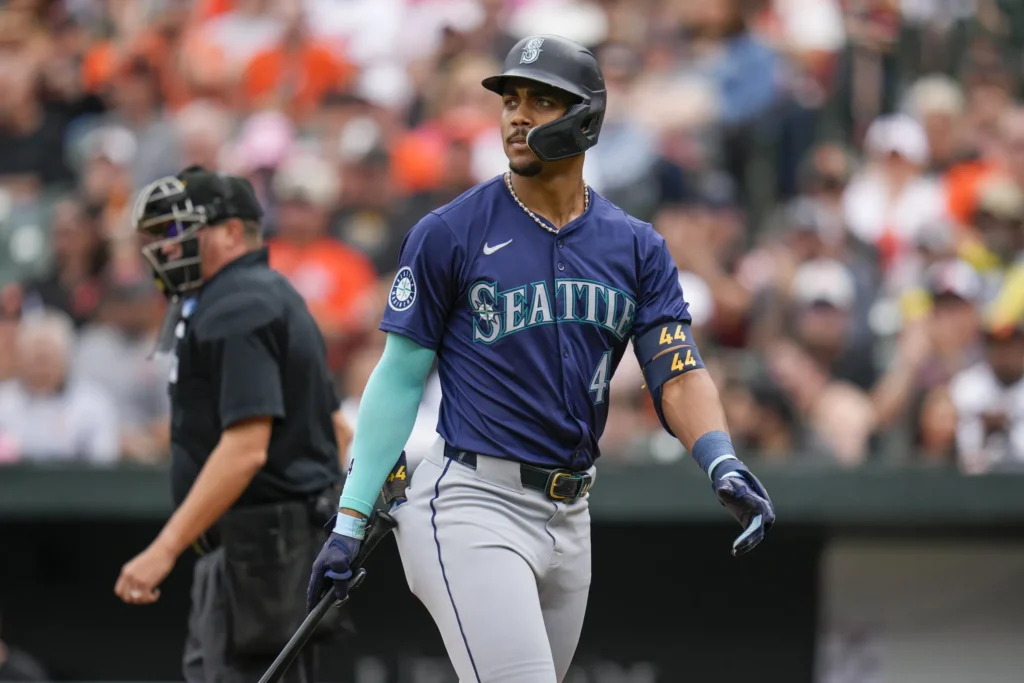 Rodriguez walks back to the dugout.