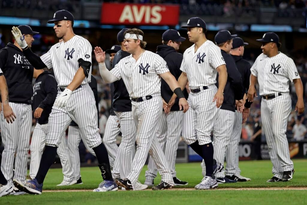mlb