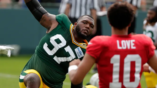 Social media collage of reactions from fans and analysts.