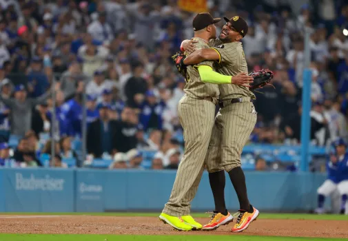 Side-by-side graphic of Padres vs. Dodgers, "Chasing the Crown.")