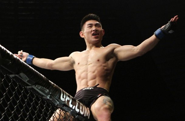 Song Yadong wins via unanimous decision.