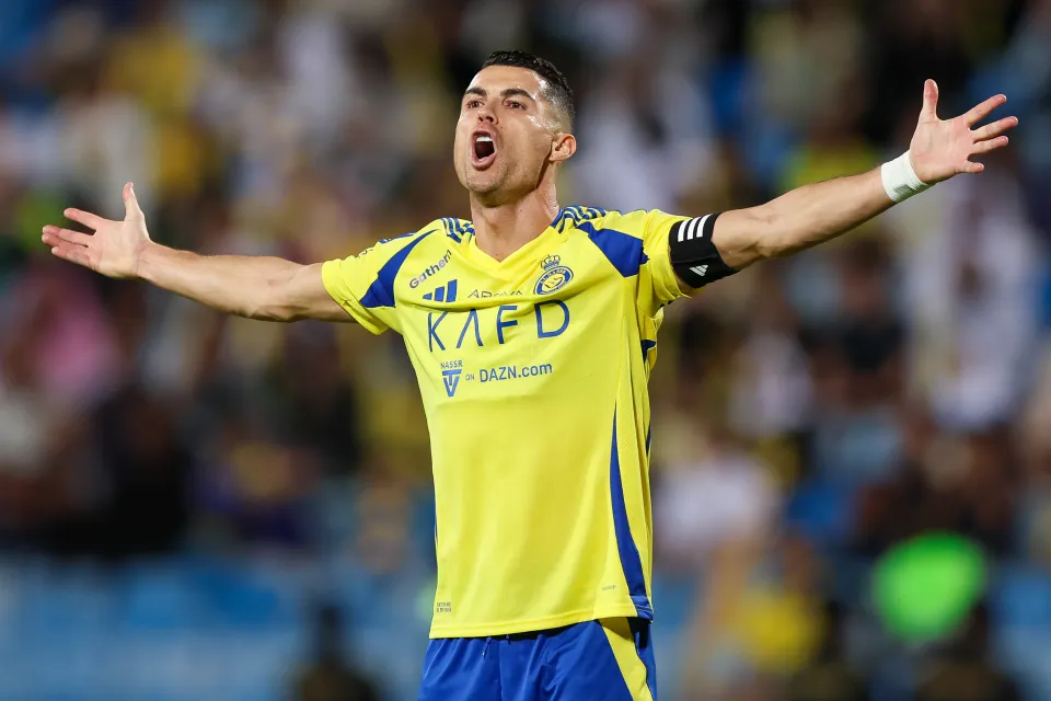 Ronaldo celebrates his penalty goal in the Saudi Super Cup final.