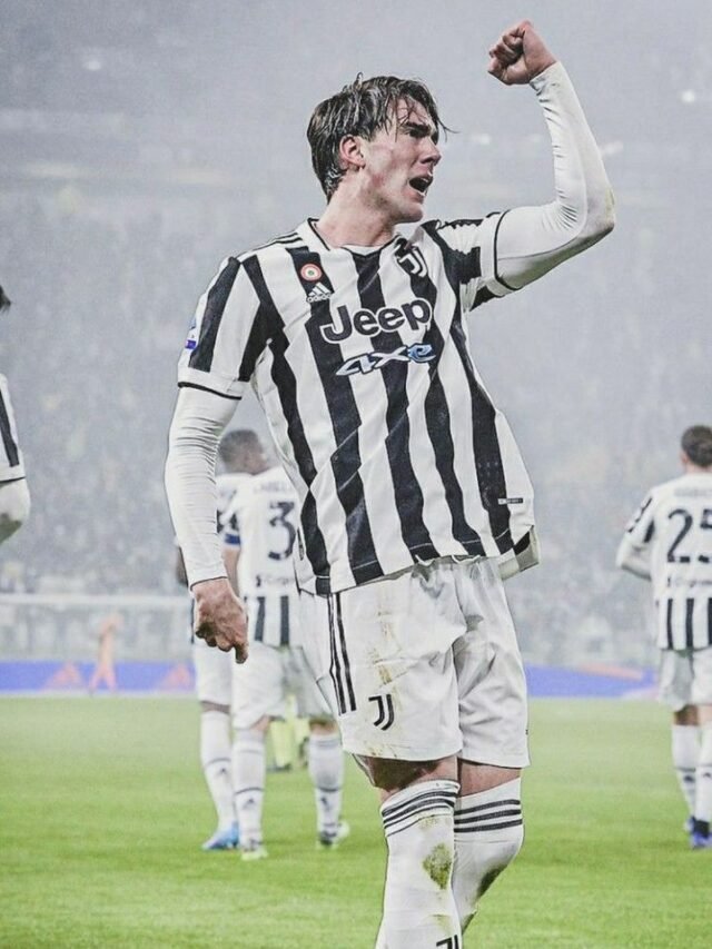 Vlahovic or Shesko? Manchester United’s striker dilemma for the 2025 season
