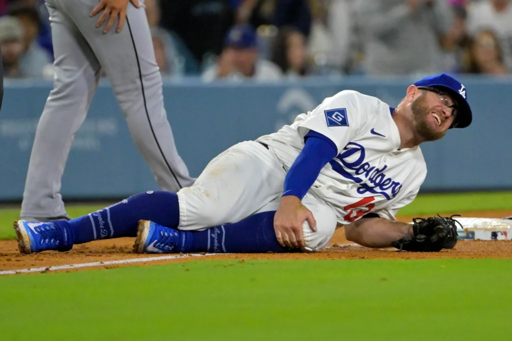 Max Muncy's injury