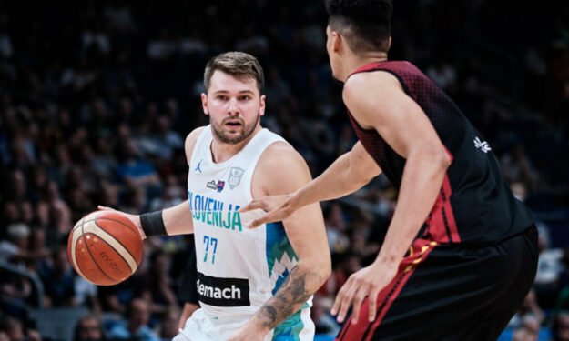 Belgian defenders during a EuroBasket 2025 game.